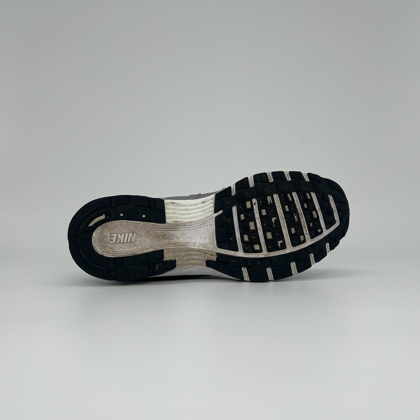 Nike Bowerman P-6000