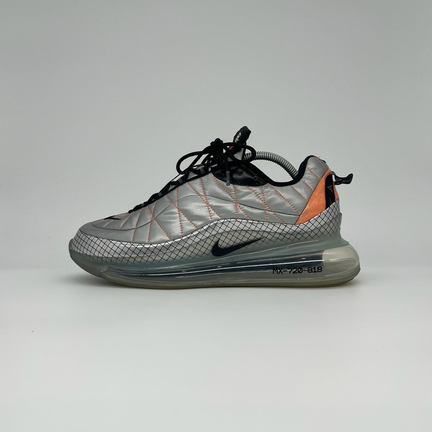 Nike Air MX-720-818