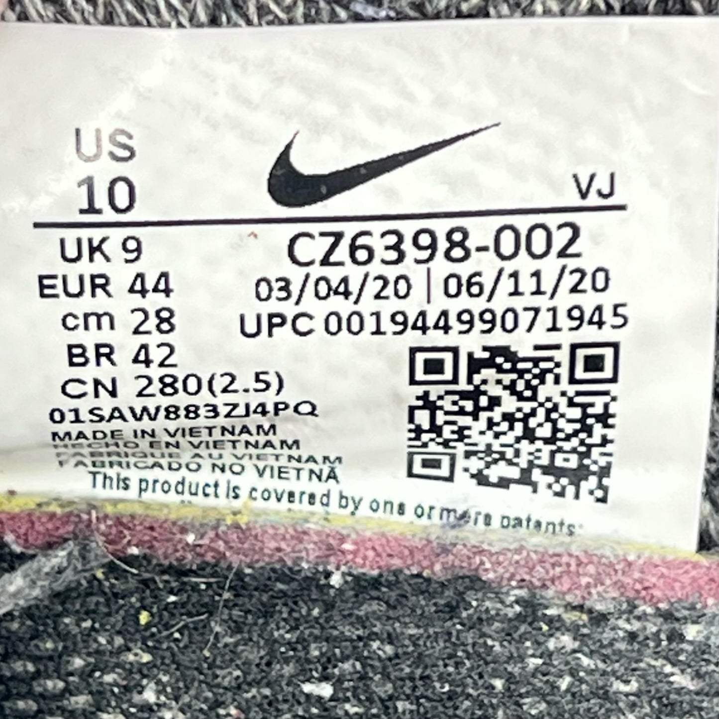 Nike Space Hippie 04