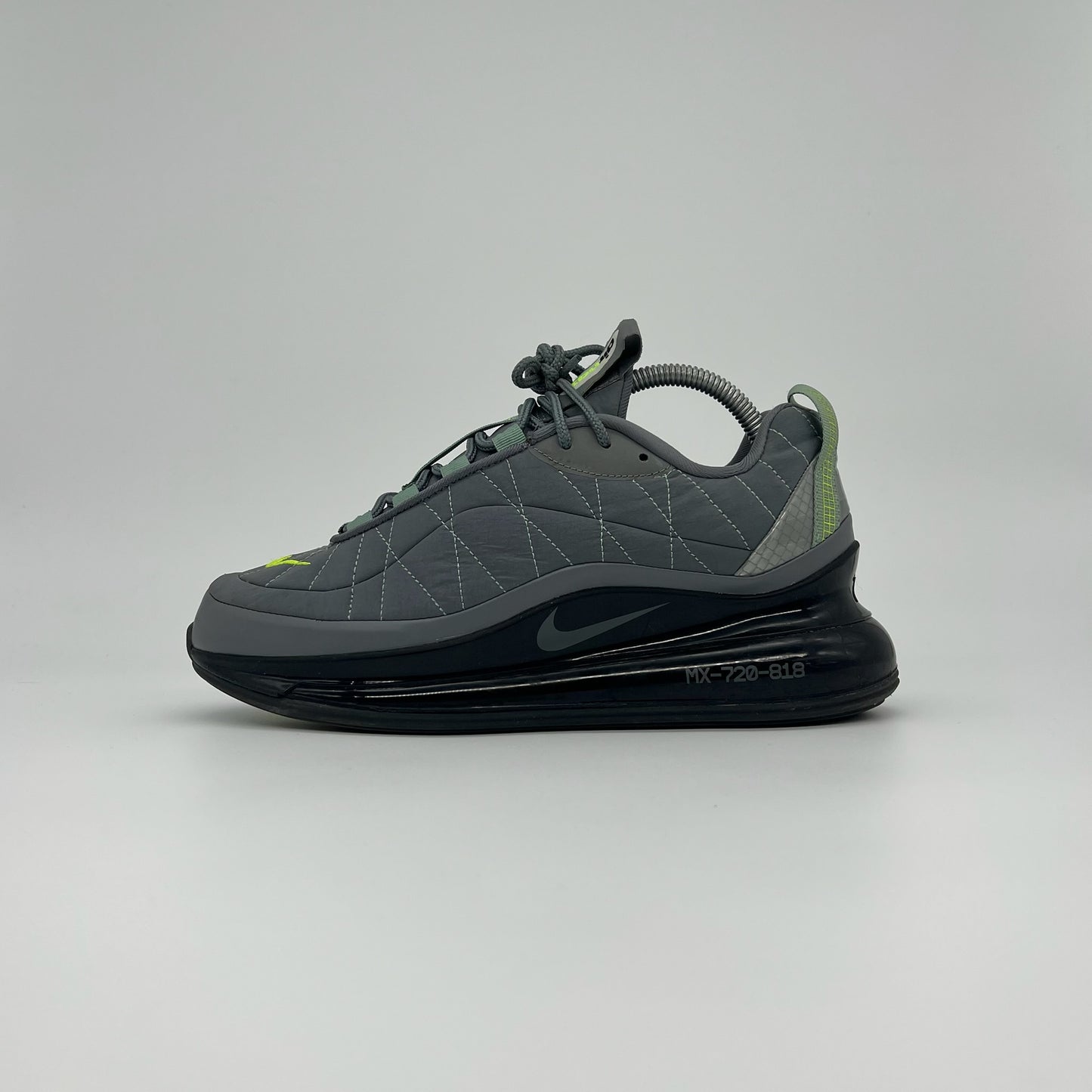 Nike Air MX-720-818
