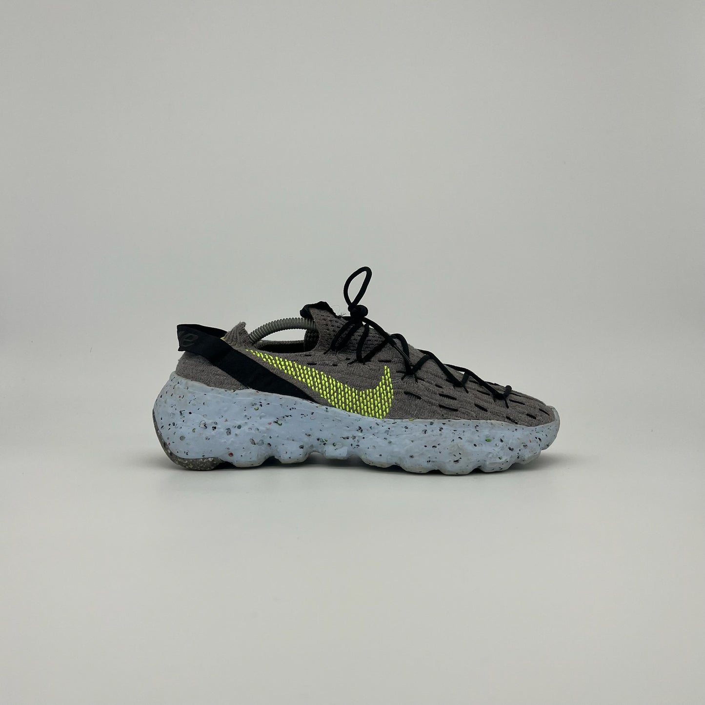 Nike Space Hippie 04