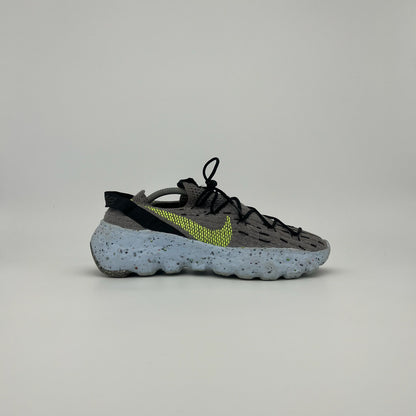 Nike Space Hippie 04