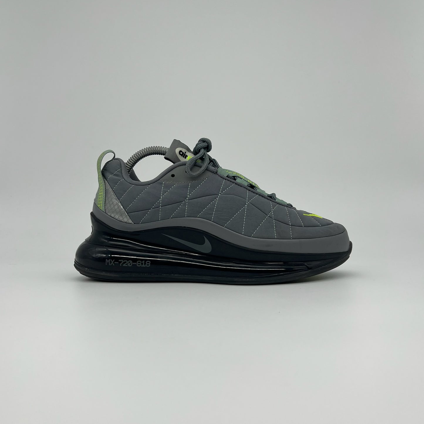 Nike Air MX-720-818