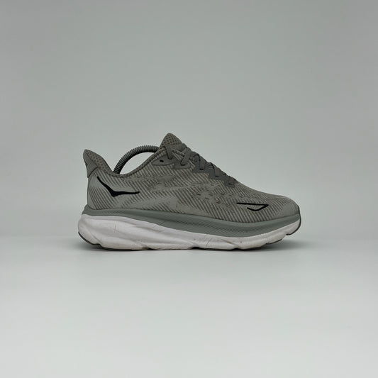 Hoka Clifton 9