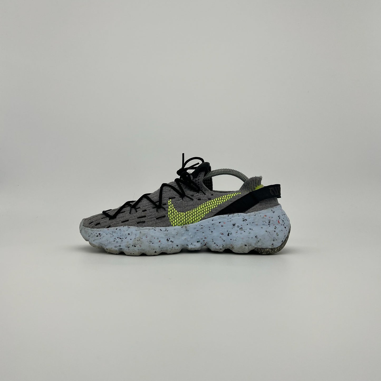 Nike Space Hippie 04